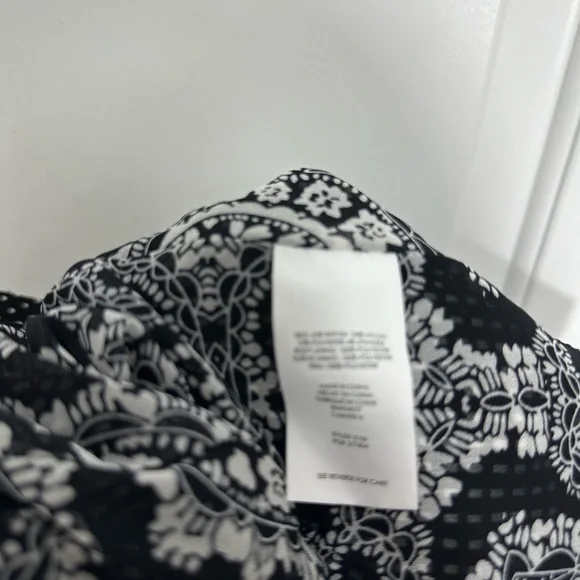 Cabi Black - Picture 6 of 7